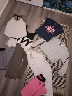 Urheiluvaatteita s-m