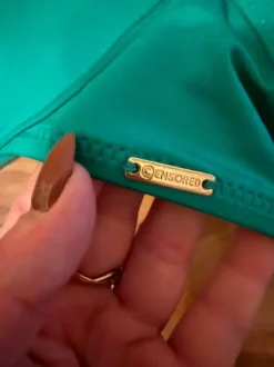 Uudet bikinin yläosat