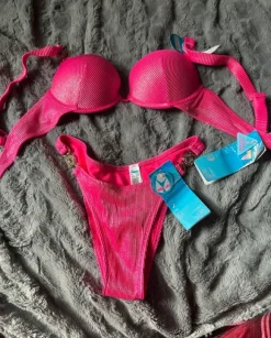 Uudet pinkit uikkarit