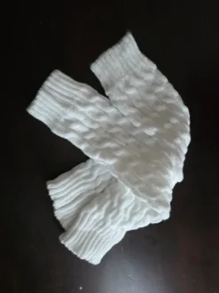 Uudet valk. Säärystimet 40 cm