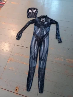 uusi naamiaispuku Spiderman S +maski