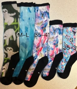 Uusia, käyttämättömiä sukat – tyylikkäät kuvatukset