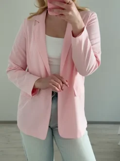 Vaaleanpunainen bleiseri