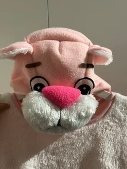 Vaaleanpunainen pantteri -naamiaisasu