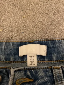 Vaaleensiniset jortsit