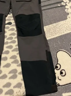 Vaellus / ulkoiluhousut