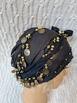 Žvanganti skara su ,,pinigėliais,,vakarėliui, šokiams