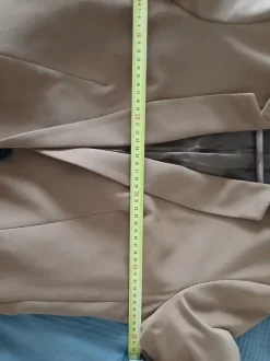 WE Fashionin vaaleanruskea jakku