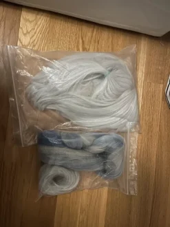 Weiss Rwby/ light gray and blue wig